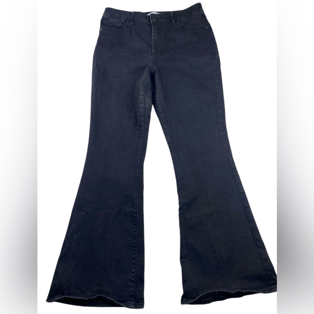 Elizabeth and James High Rise Flare Jeans 12-31